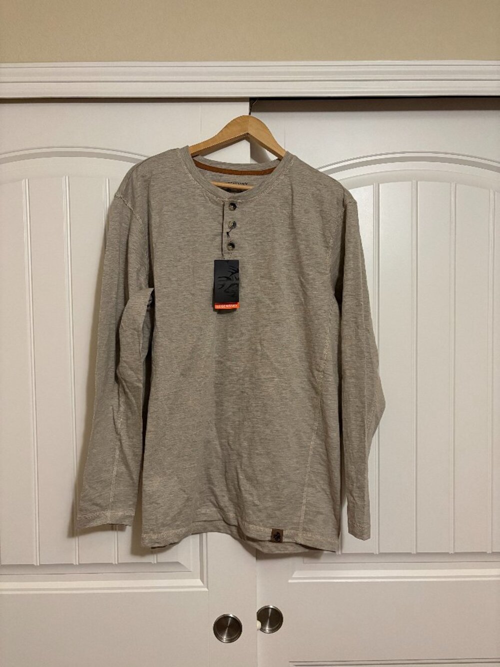 Legendary Whitetails Maverick Slub Henley Long Sleeve Shirt Tan Beige NWT NEW